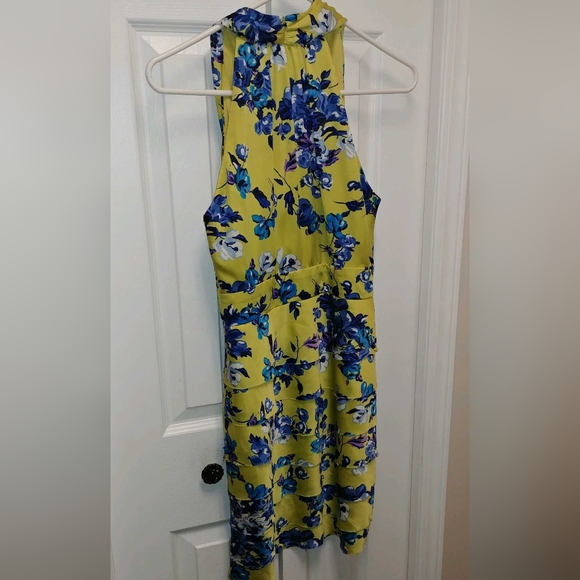 Evan Picone halter front floral dress. - Picture 5 of 7